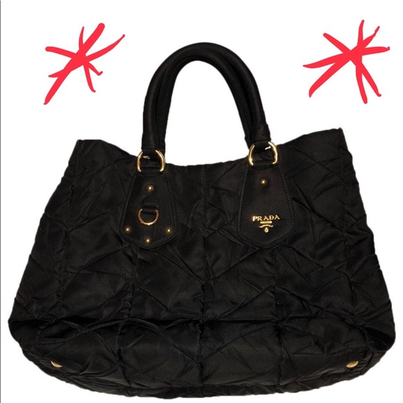 Prada Handbags - 🔥BEAUTIFUL BLACK AUTHENTIC PRADA🔥